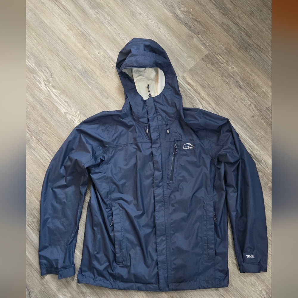 LL Bean Lightweight Rain Shell Sz L